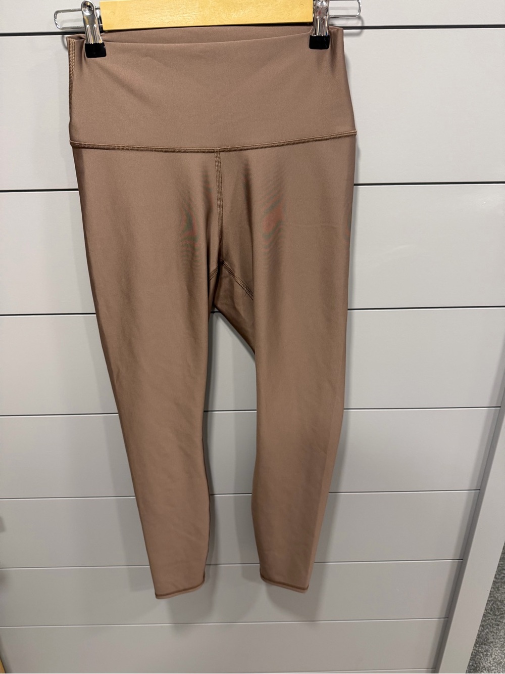 ALO light brown medium leggings